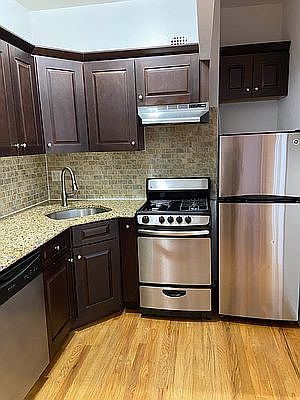 1st image of 11 Maiden Ln APT 11B