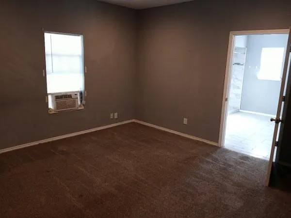 404 E Drexel Ave — Photo 13
