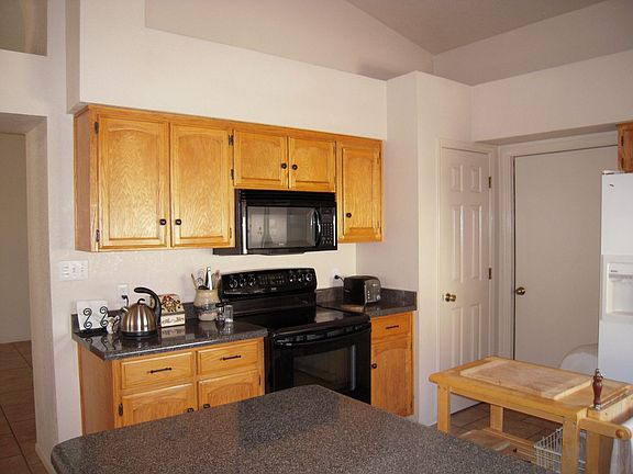 4th image of 3127 Player Ave