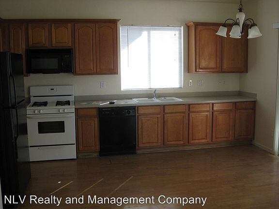 3rd image of 8473 Cheerful Brook Ave