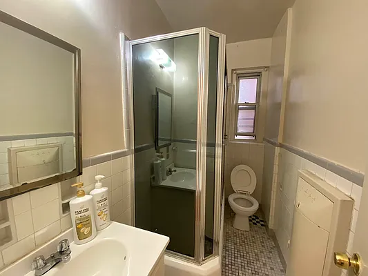 Rented by Contact Realty | media 23