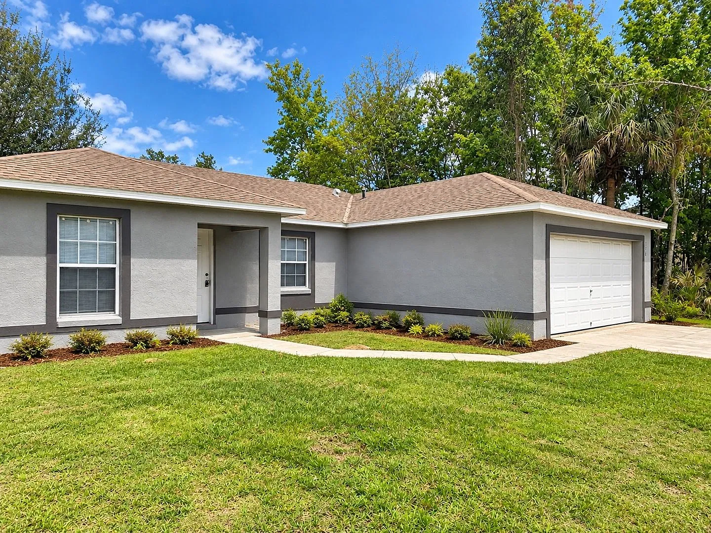 Best Value in Poinciana! Charming 3-Bedroom Home Near Everyday Conveniences! — Photo 2