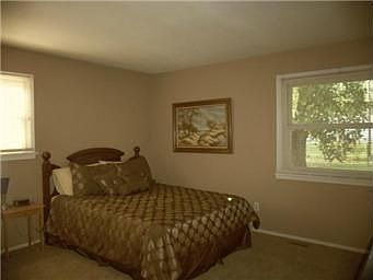 5th image of 19220 E 5th Terrace Ct N