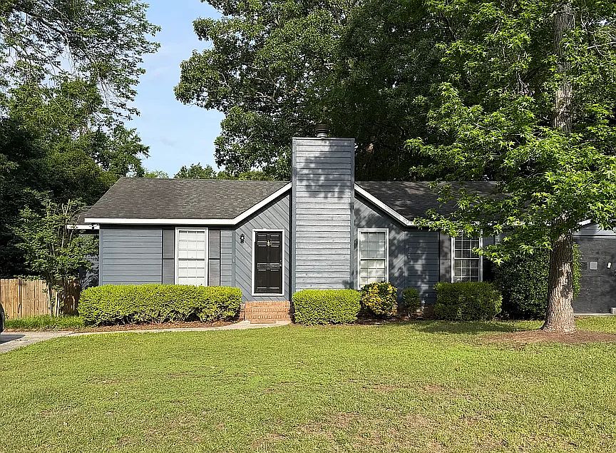 1st image of 530 Chadford Rd