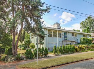 857 NE 78th St, Seattle, WA 98115