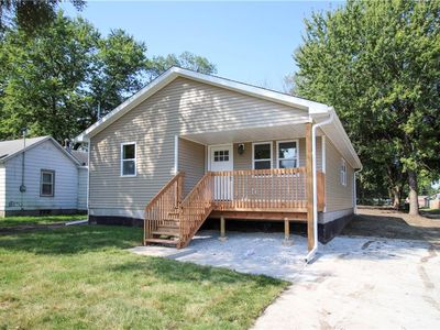 1322 E 28th St, Des Moines, IA, 50317