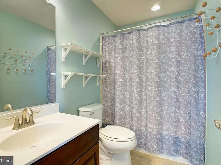 13481 Arcadian Dr — Photo 46