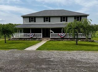 1590 Bacon Ave, East Palestine, OH 44413