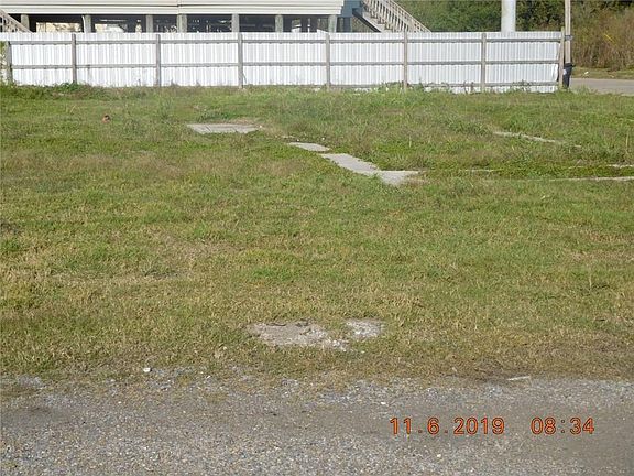 2nd image of 2634 Choctaw St