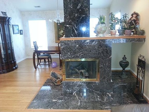 4th image of 270 Gazebo Ln
