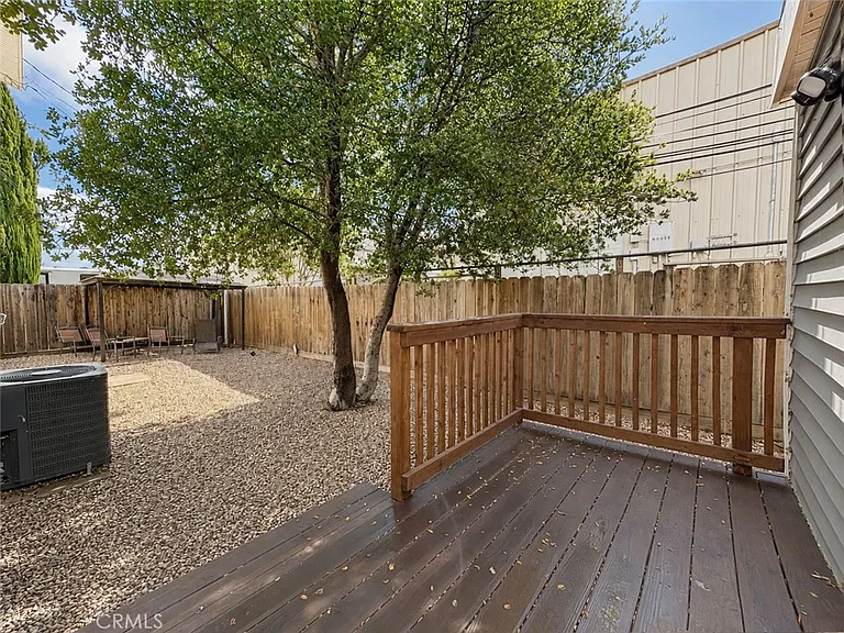 61 S Main St — Photo 23