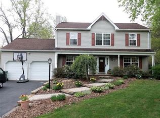 7 Deerpath Ct, Oxford, NJ 07863