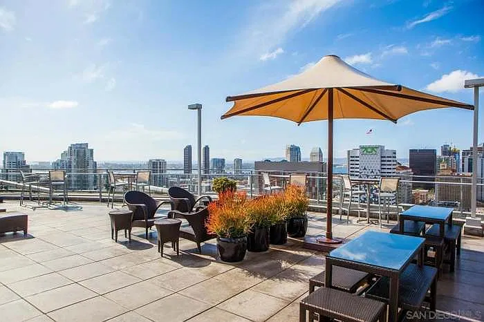 1 bed, 731 sqft, $2,850 — Photo 4