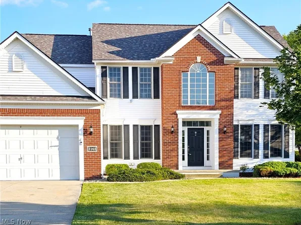 3142 Evelynton Pl W, Stow, OH 44224