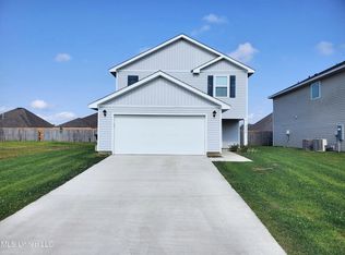 2320 Gladiolus St, Ocean Springs, MS 39564