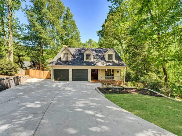 105 Summer Creek Ct, Greer, SC 29650