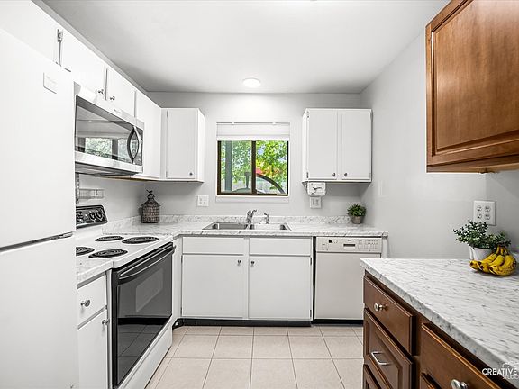 4th image of 1099 Prescott Dr #1A