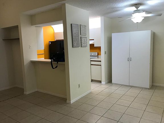 3rd image of 116 Santa Clara Dr APT 6