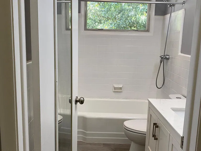 3284 Embry Cir — Photo 9