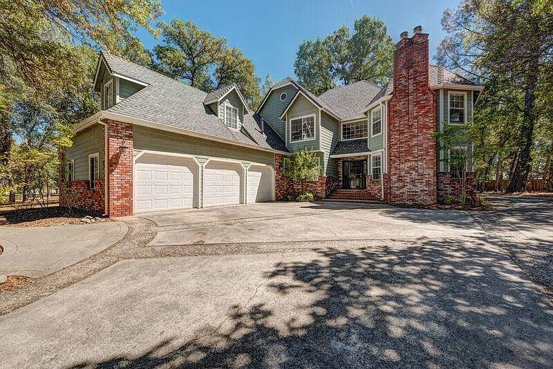 1st image of 22079 Vine Ct