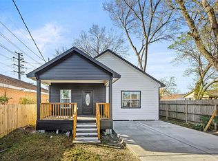 8824 Leander St, Houston, TX 77012