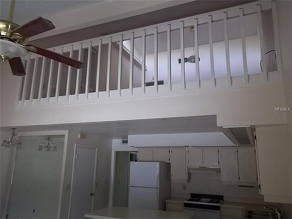 5th image of 308 Mayfair Pl SW