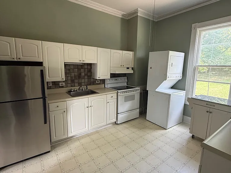6408 Brook Ave #B — Photo 7