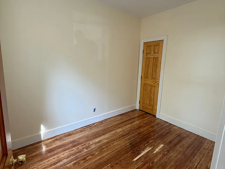 6138 Gates Ave #2 — Photo 10