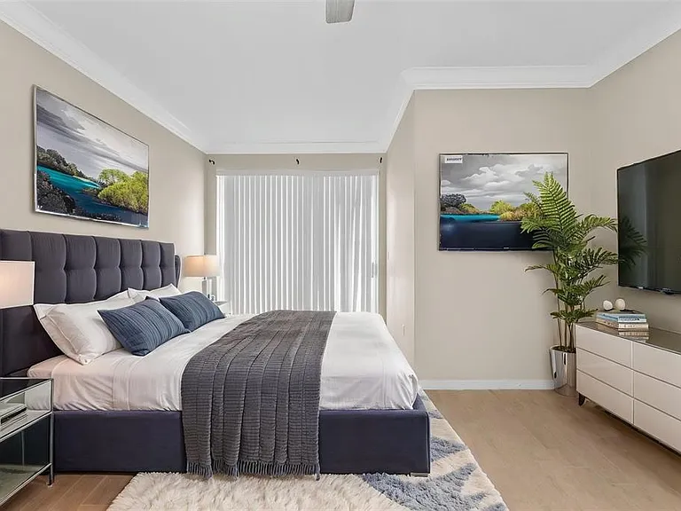 8507 Saint Marino Blvd — Photo 42