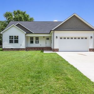 650 E Main St, Smithville, TN, 37166