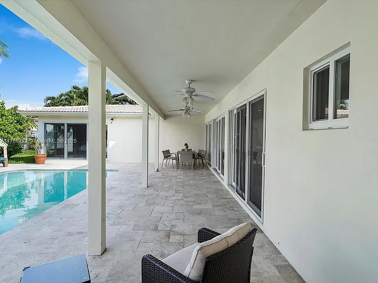16473 NE 31st Ave — Photo 34