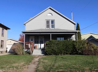 107 W Grant St, Marshalltown, IA 50158