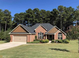 33 Blossom Ln, Newnan, GA 30263