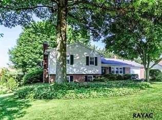 5 Narrow Rd, Hanover, PA 17331
