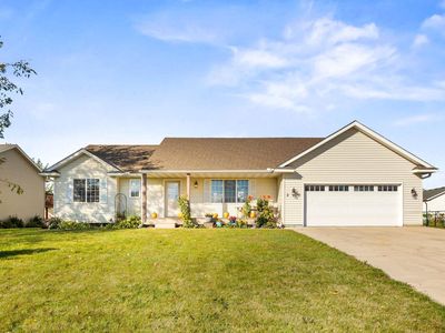 210 6th St NW, Maple Lake, MN, 55358