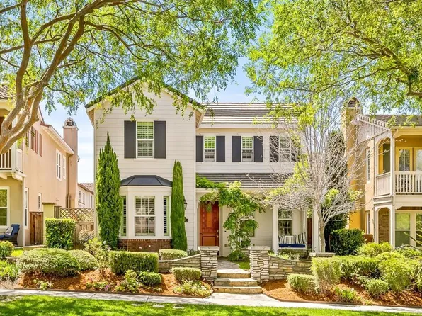 2669 Paradise Rd, Carlsbad, CA 92009