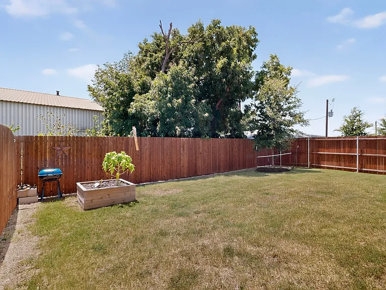 3525 Flicker Ln — Photo 35