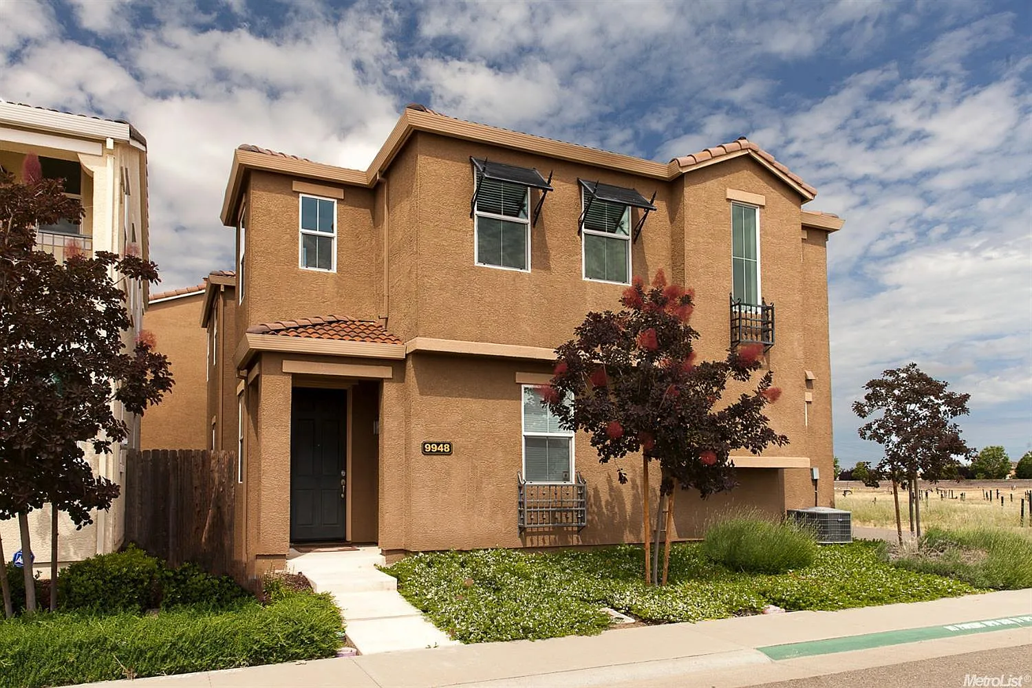 9948 Macabee Ln photo 1