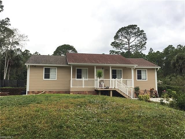 1st image of 2055 Della Dr