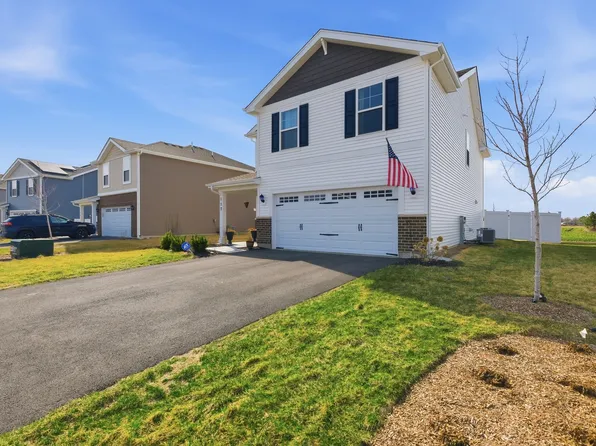 117 Fieldcrest Ave, Hampshire, IL 60140