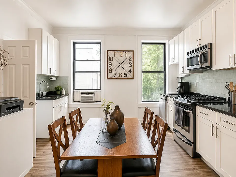 174 Bleecker St #2