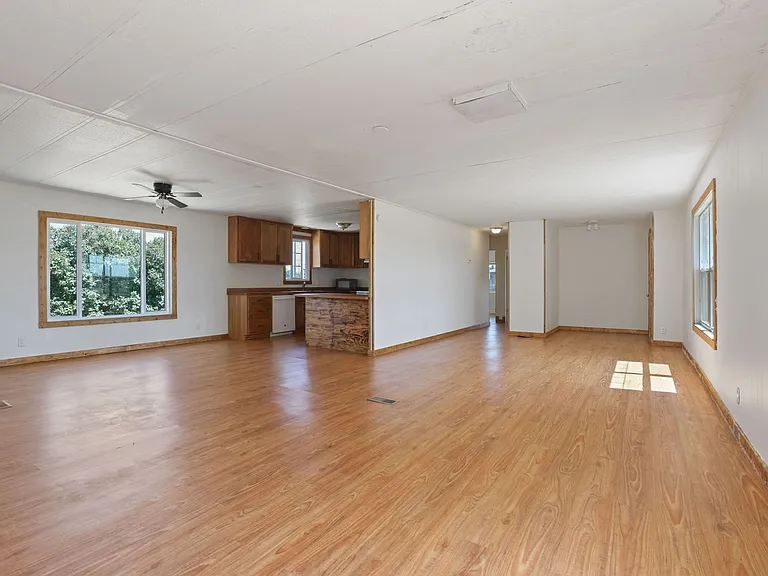 12 N 2162 W — Photo 2
