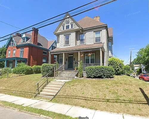 120 Sheridan Ave #2 Photo 1
