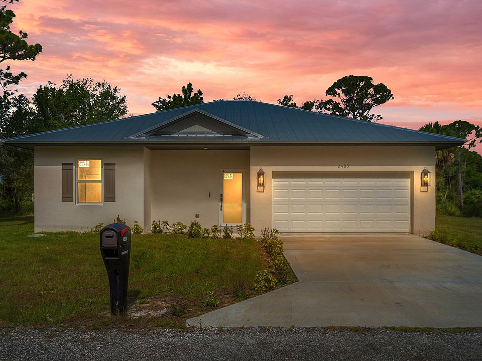 1st image of 2483 Iroquois Avenue