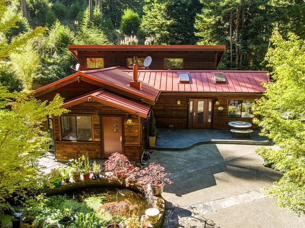3789 Greenwood Heights Dr, Kneeland, CA 95549