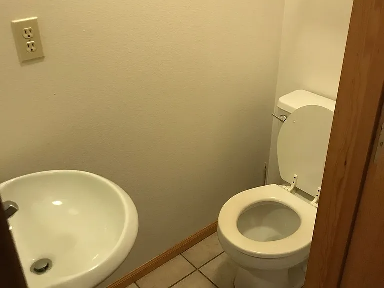 1119 N Forest St #301 — Photo 9