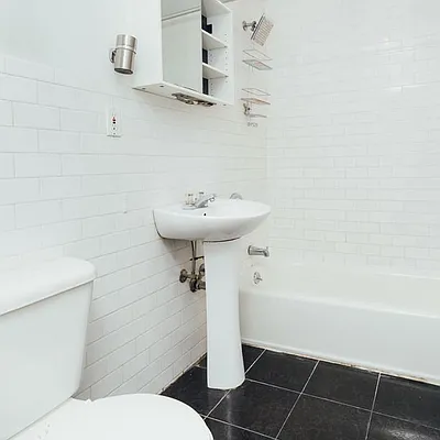 Rented by Nooklyn NYC LLC | media 35