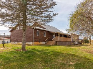 7900 N Lee Hwy, Raphine, VA 24472