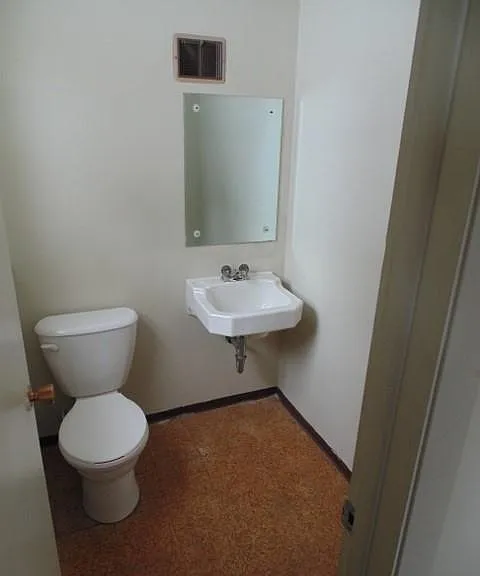 1110 Kingston Ave — Photo 15