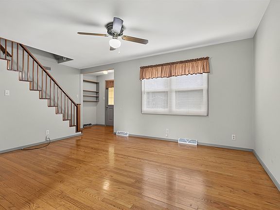 3rd image of 209 A St